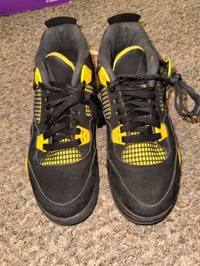 Jordan 4 Thunder Retro Size 13  Black Yellow USED NO BOX CHECK THE PICTURE
